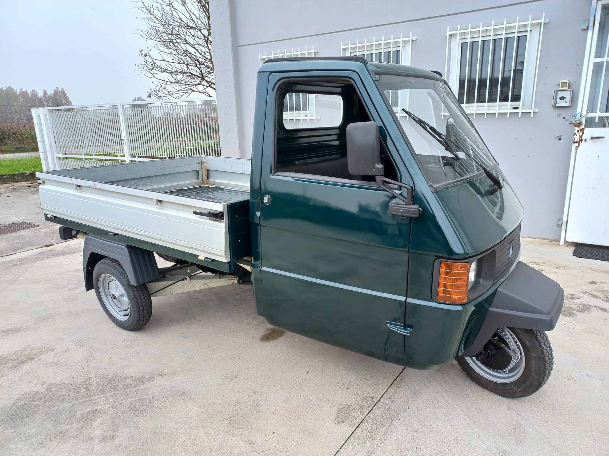 Piaggio Ape 703
